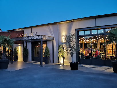 façade du restaurant le sans gêne à Caen